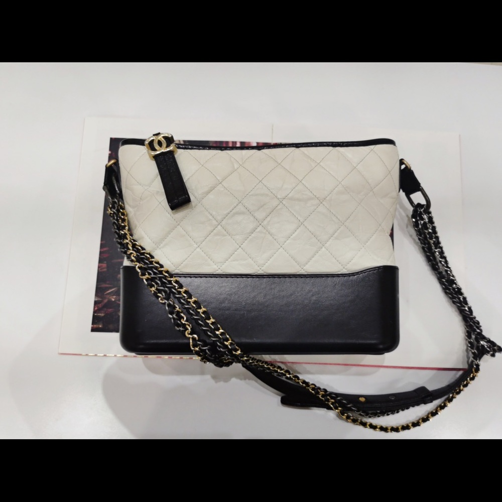 CHANEL Medium Gabrielle Hobo Black white